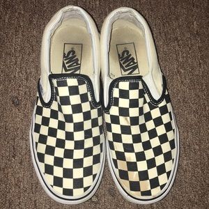 checkered black & white vans 👟